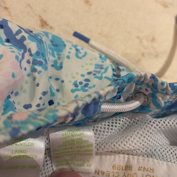 Lilly Pulitzer junior capri swim trunks with Tropical Print SZ Medium(5-7) - Picture 6 of 8
